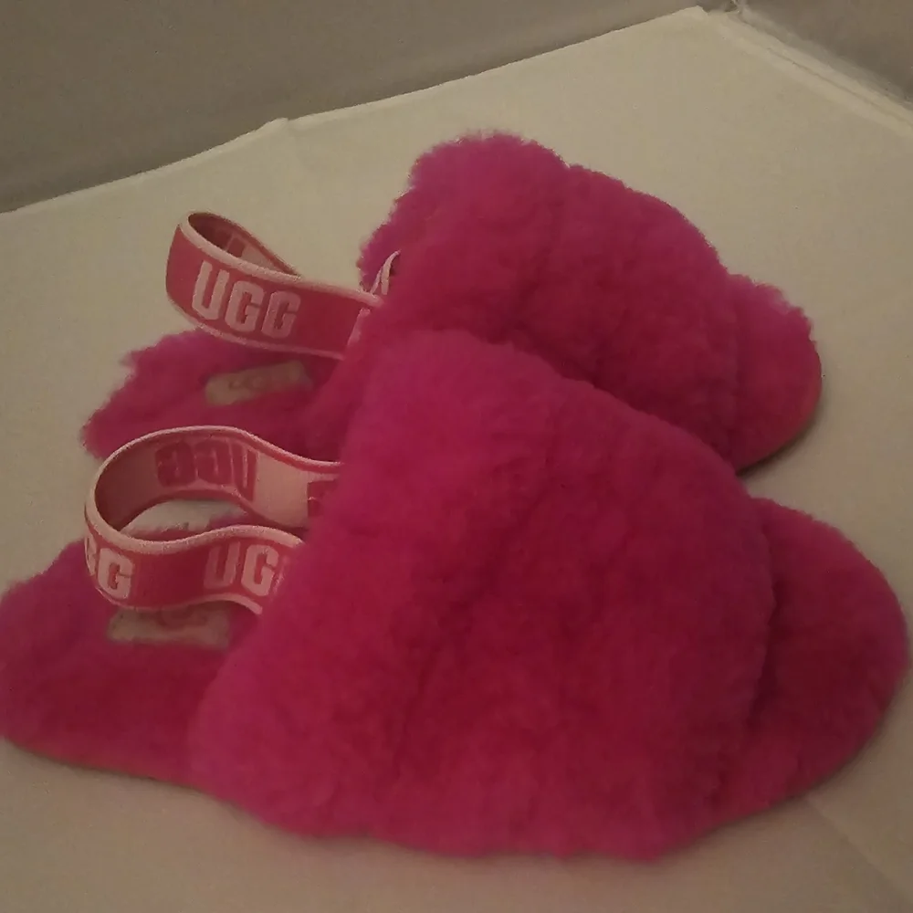 UGG Hot Pink Slippers Sz 11 Toddler